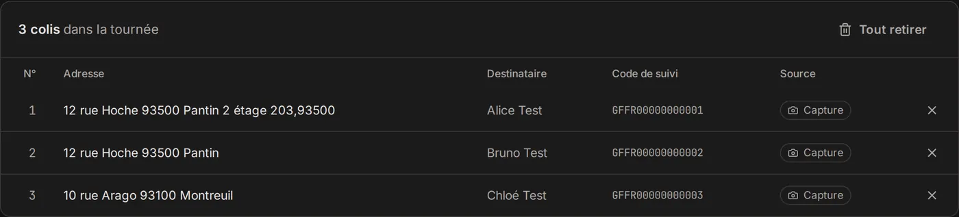 Liste des colis de la tournée avec numéro, adresse, destinataire, code de suivi et source.